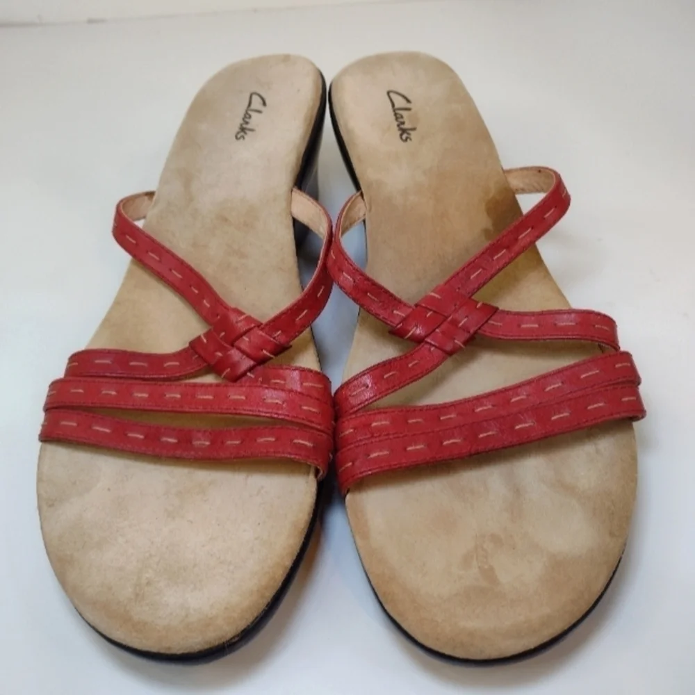 Clark's women's wedge strapy sandals size (10)M